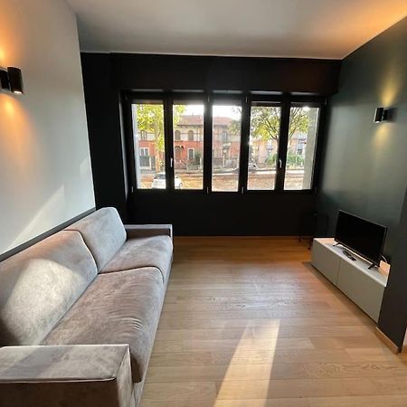 Bnb Capital Milano Central Station - Black Екстер'єр фото